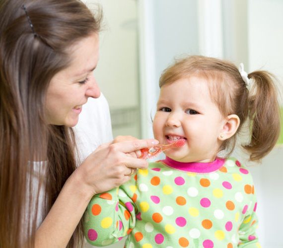 Προετοιμασία των γονιών αυτιστικών παιδιών για τις επισκέψεις στον οδοντίατρο