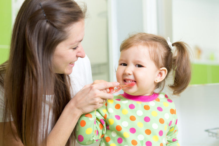 Προετοιμασία των γονιών αυτιστικών παιδιών για τις επισκέψεις στον οδοντίατρο