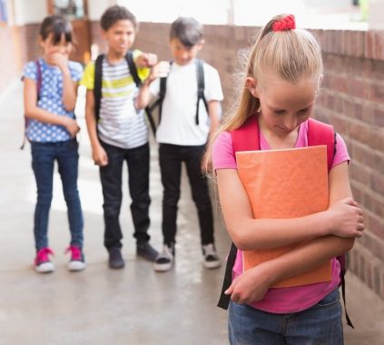 Έχει σχέση ο βρουξισμός στους εφήβους με το bullying στο σχολείο;