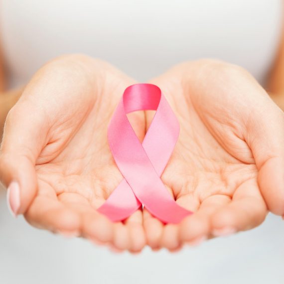 Η περιοδοντίτιδα συνδέεται με τον καρκίνο του μαστού!
