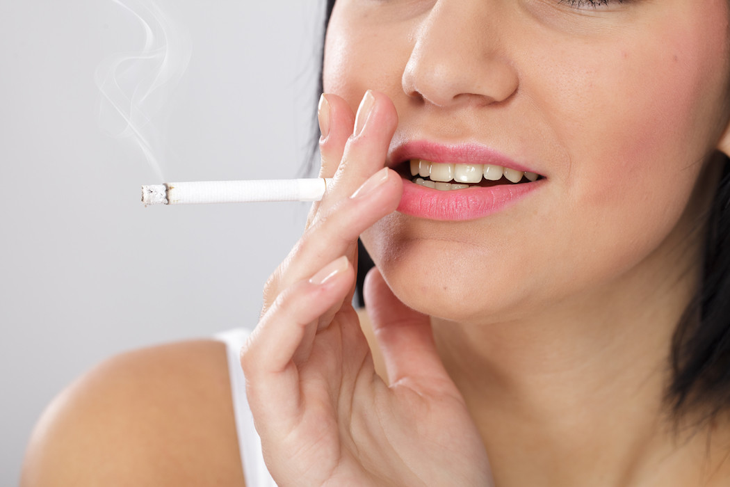 Επηρεάζει το κάπνισμα τη σταθερότητα των εμφυτευμάτων;