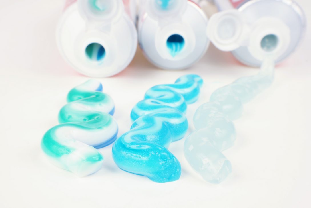 Μπορεί η οδοντόπαστα με υδροξυαπατίτη να είναι η εναλλακτική λύση στο φθόριο;